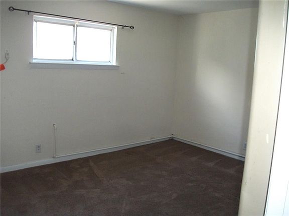 5th image of 1208 Little Bay Ave APT 1