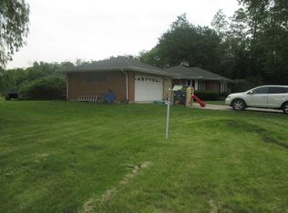 28W074 Roosevelt Rd, Winfield, IL 60190