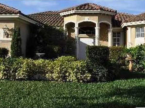 16413 NW 15th St, Pembroke Pines, FL 33028