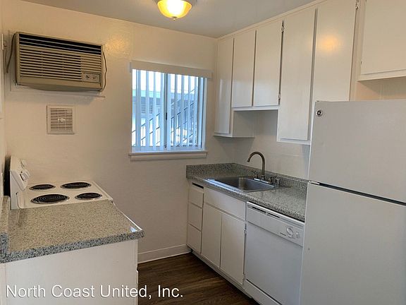 4th image of 4913 Marconi Ave APT 15