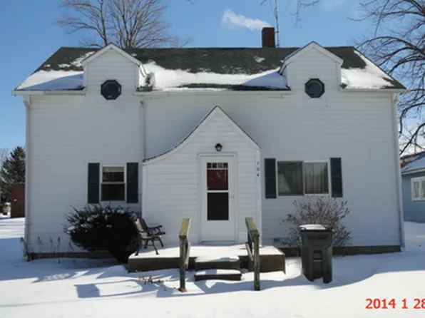 104 N Garfield St, Bloomdale, OH 44817