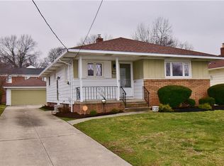 24350 Stephen Ave, Euclid, OH 44123