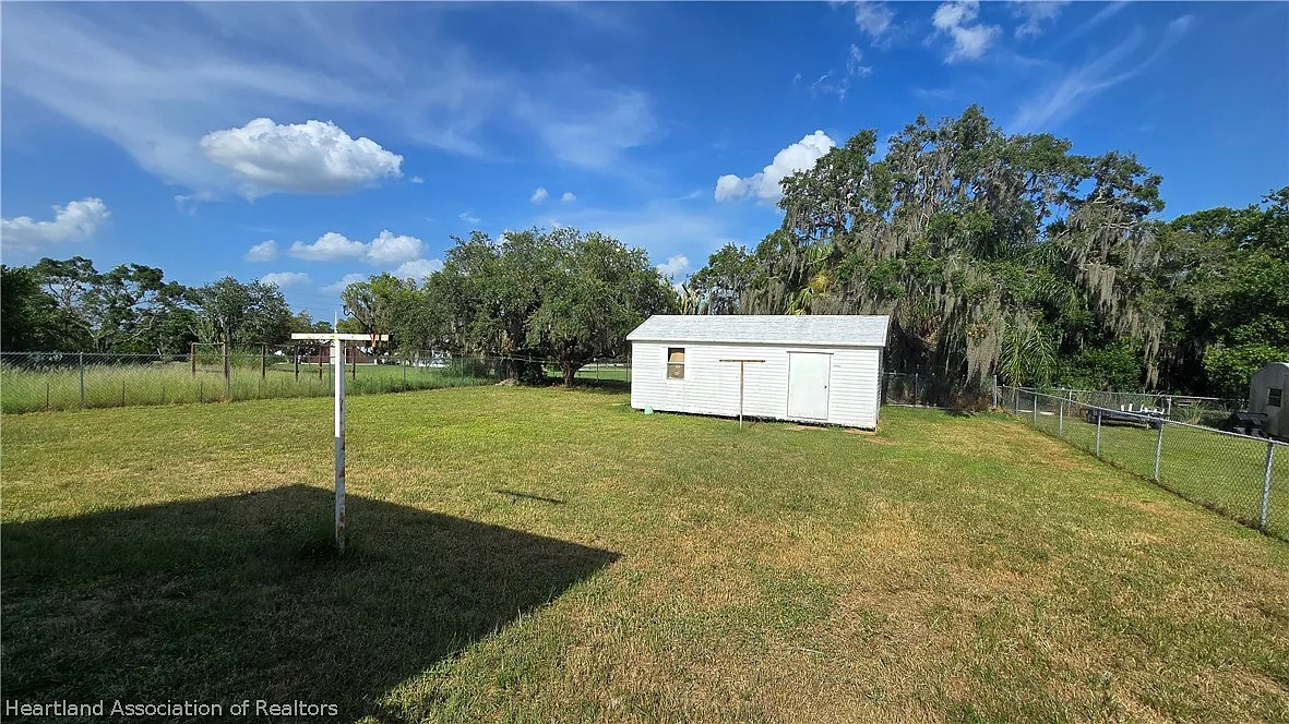 2 bed, 1.5 bath, 1038 sqft, $1,500 — Photo 4