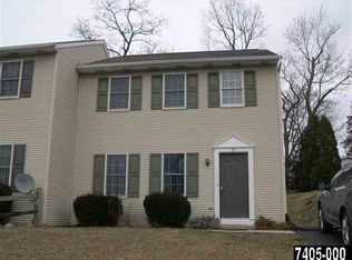 57 Old Market St, Mount Joy, PA 17552
