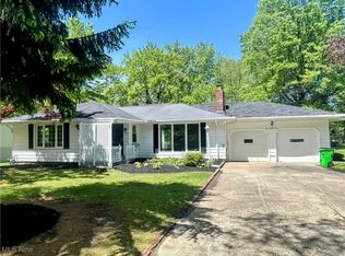 101 Carmia Rd, Munroe Falls, OH 44262