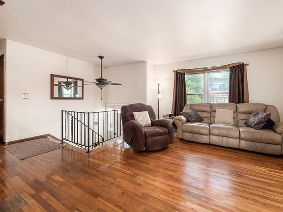 5th image of 2705 Brinkman Dr