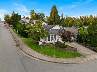 11638 225th St, Maple Ridge, BC V2X6E4