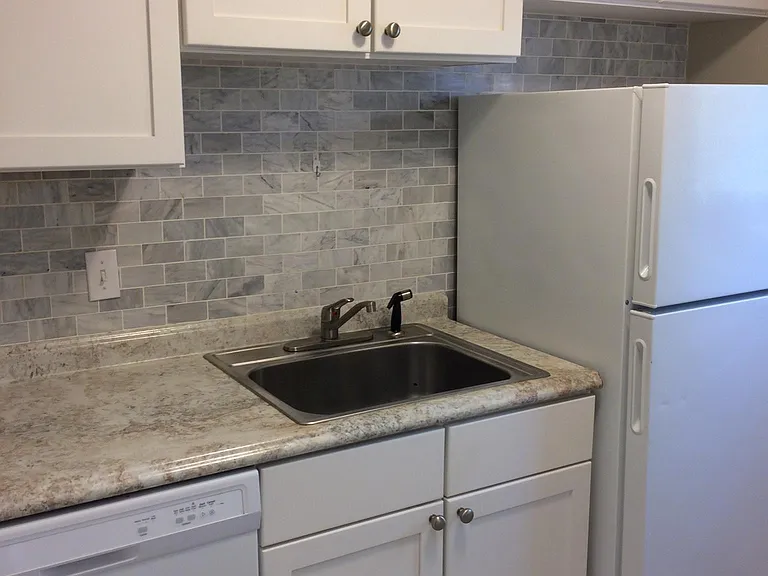 1465 Grant Cir #22 — Photo 5