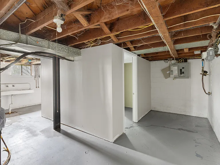 9866 Nolte Ave — Photo 18