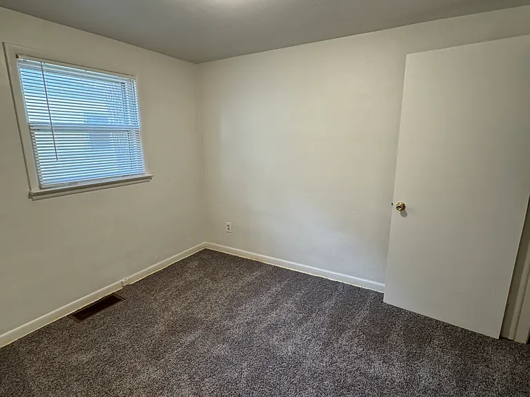 701-709 E Myrtle St #703 — Photo 8