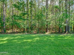 13 N Warren Xing, Burgaw, NC 28425