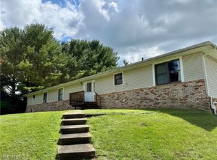 904-908 Skyside Dr, Clinton, OH 44216