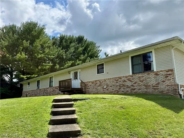 904-908 Skyside Dr, Clinton, OH 44216