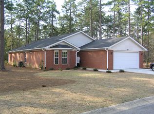 200 Robin Ln, Pinehurst, NC 28374