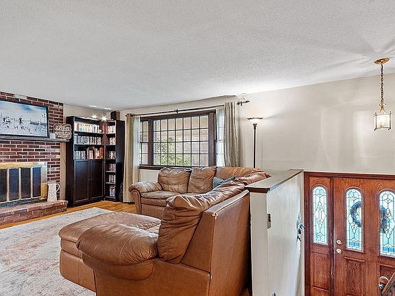 4th image of 15 Clydesdale Avenue