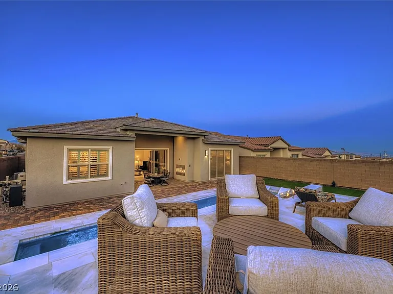 11729 Belorado Ave — Photo 22