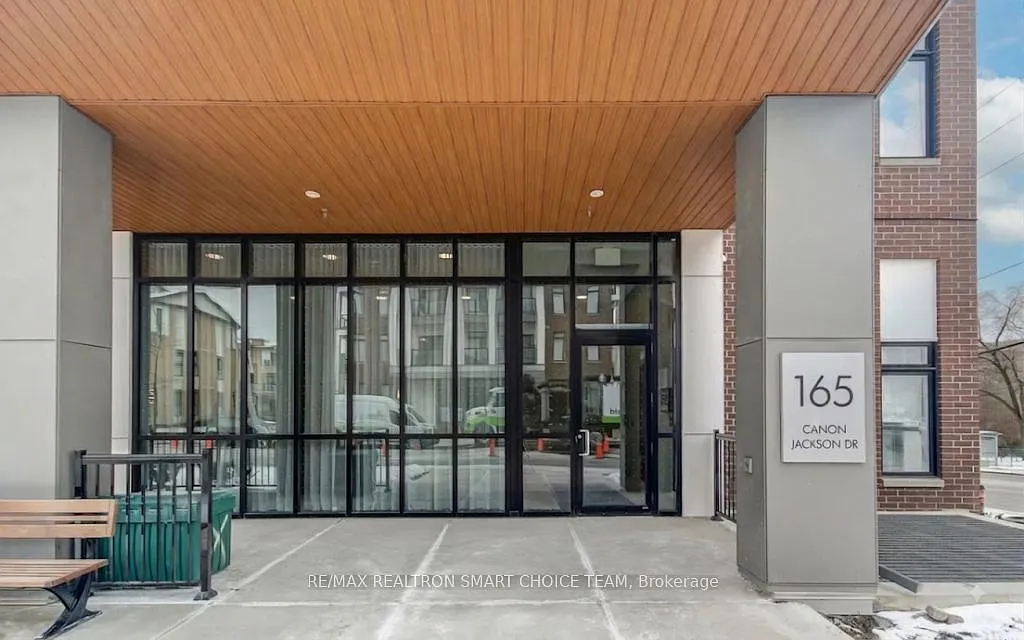 2 bed, $2,700 — Photo 2