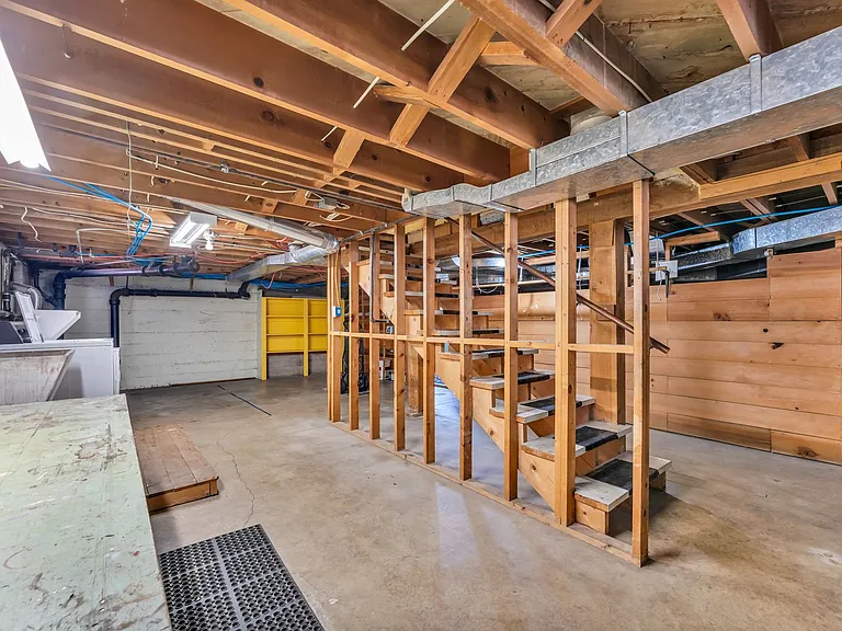 760 Marsh Ave — Photo 27