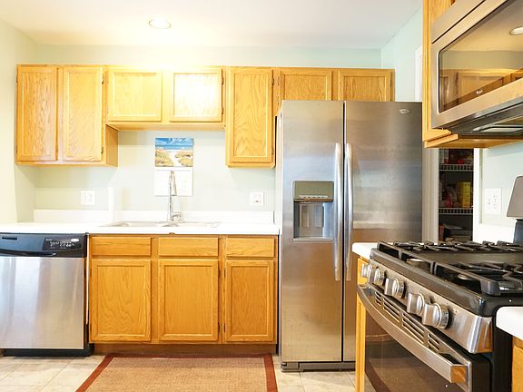 4th image of 2869 Meadow Ln #X2