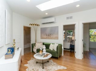5530 College Ave #203, Oakland, CA 94618