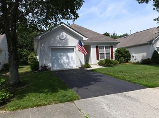 4 Springtide Rd, Lakewood, NJ 08701