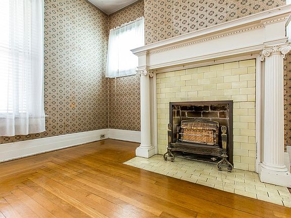 4th image of 1455 Cypress St