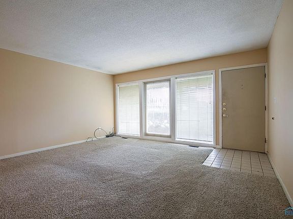 5th image of 3731 Manchester Blvd