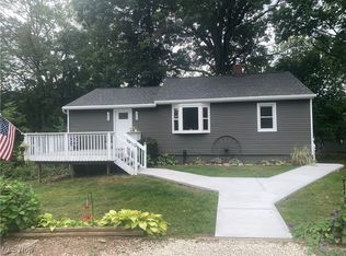 1714 Woods Rd, Akron, OH 44306