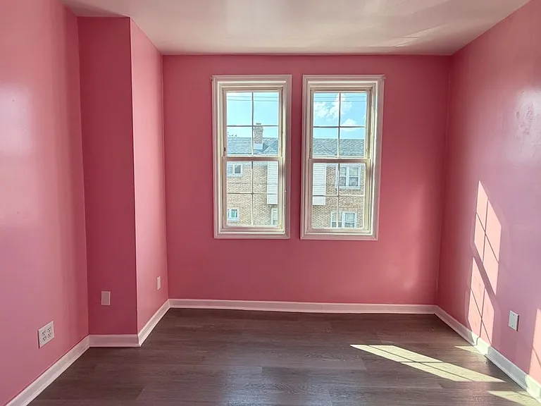 4301 Cottman Ave — Photo 8