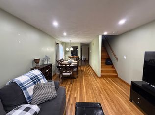 39 Plimpton Ave, Norwood, MA 02062