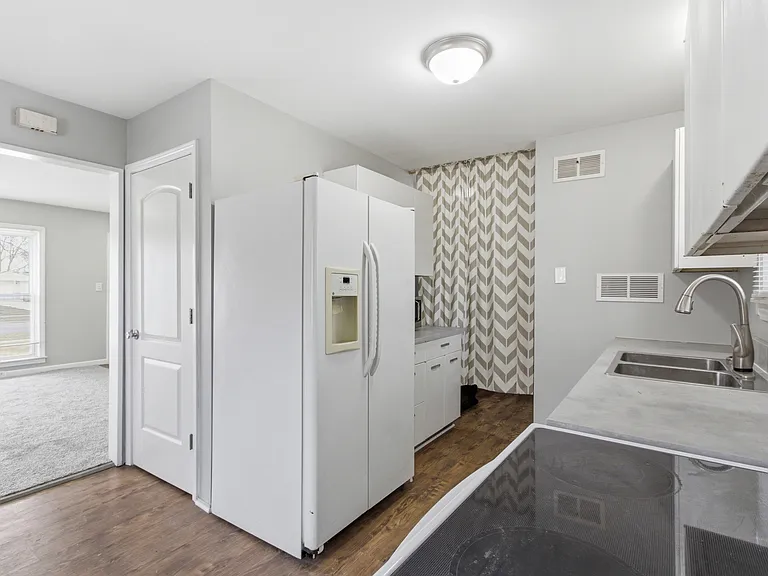 125 Sheffield Dr — Photo 7