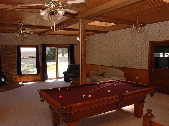 Spacious Family Room With Gas Fireplace For All Your Family Gatherings.