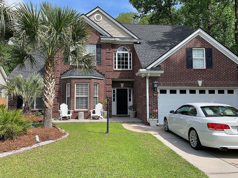 1st image of 806 Beverly Dr