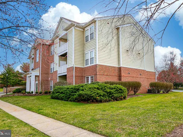 8202 Blue Heron Dr APT 3C, Frederick, MD 21701