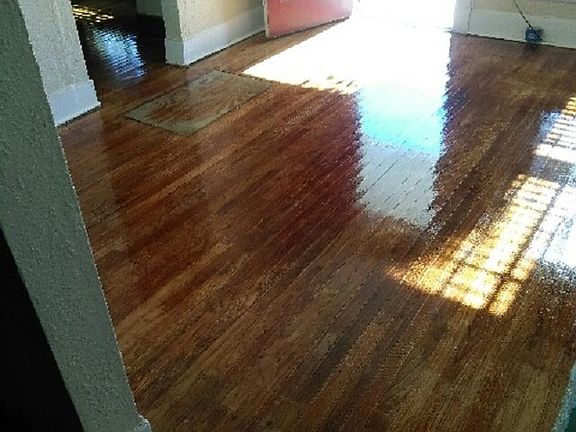 4th image of 2384 Golden Ave