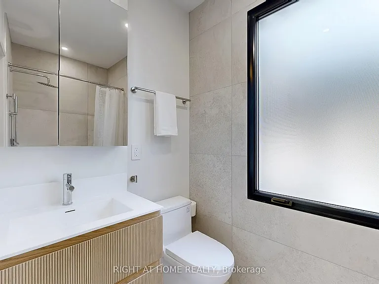 798 Dovercourt Rd #2 — Photo 18