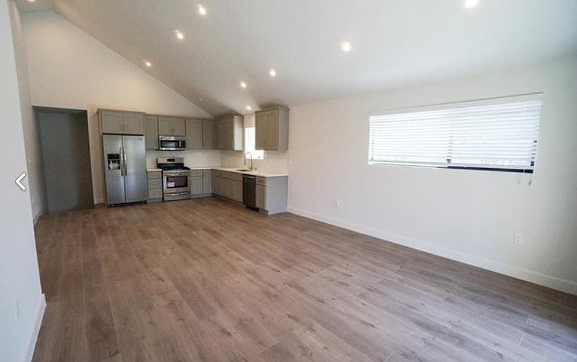 1st image of 2229 Marathon St #5