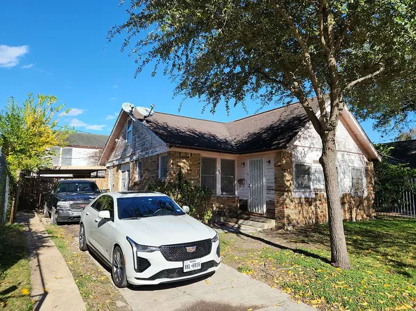 4705 Pease St, Houston, TX 77023
