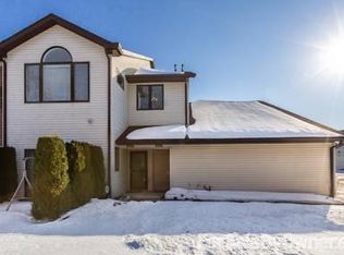 9660 Sylvan Ln UNIT 9660, Concord Township, OH 44060
