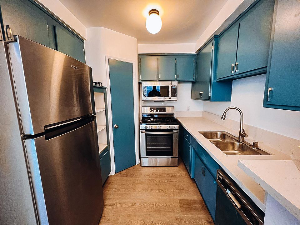 1st image of 11842 Kiowa Ave #9