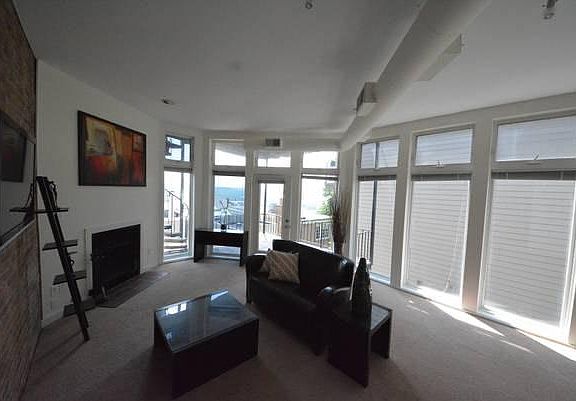 2nd image of 1138 Carney St