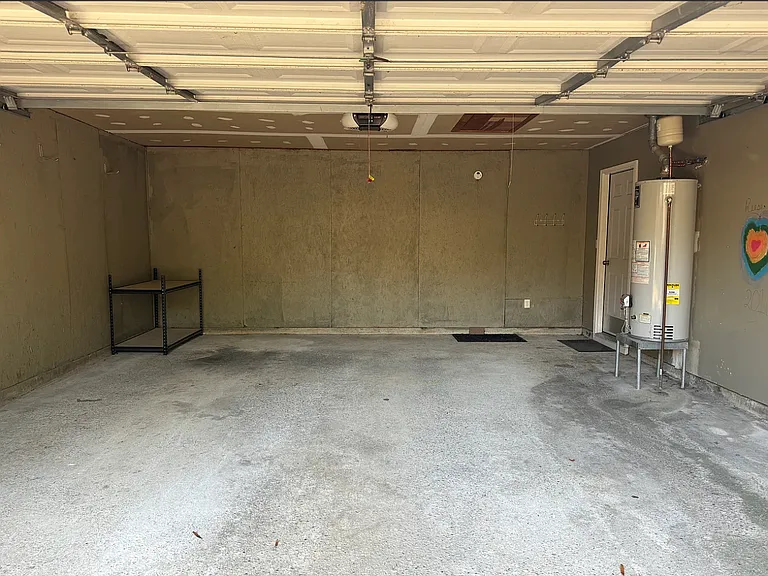108 E Stonehaven Cir — Photo 4