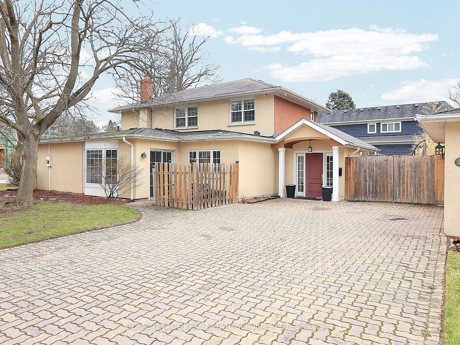5 bed, $5,800 — Photo 2