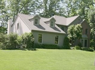 1375 Harrison Pond Dr, New Albany, OH 43054