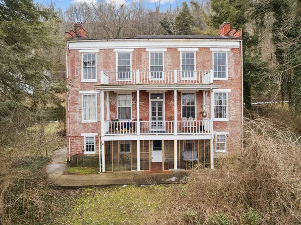 331 W 3rd St, Maysville, KY 41056