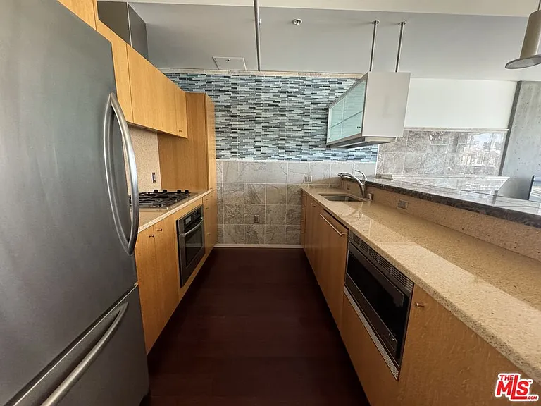 1155 S Grand Ave #910 — Photo 7