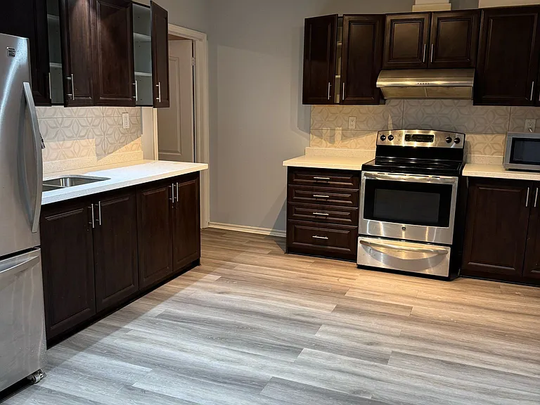 7225 Dime Cres #BASEMENT — Photo 10