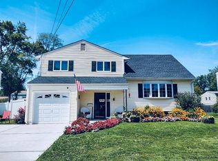 291 N Gaston Ave, Somerville, NJ 08876