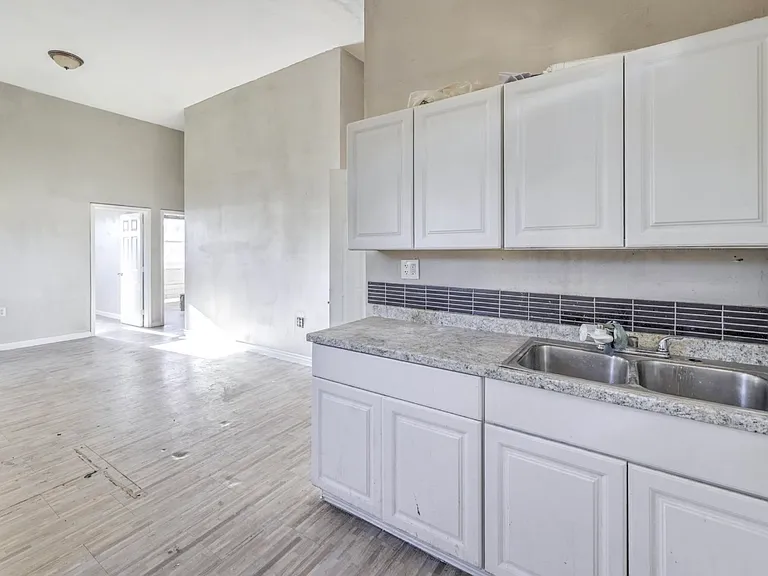 1305 Palm St — Photo 5