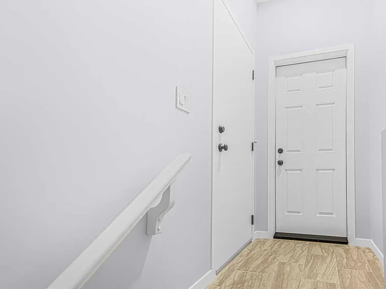 60 Setonstone Gdns SE #1 — Photo 4